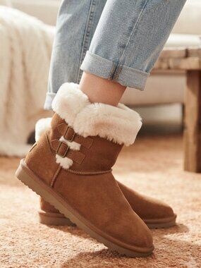 Koolaburra by UGG Victoria Short Suede Boots Chestnut Brown Women Size 10